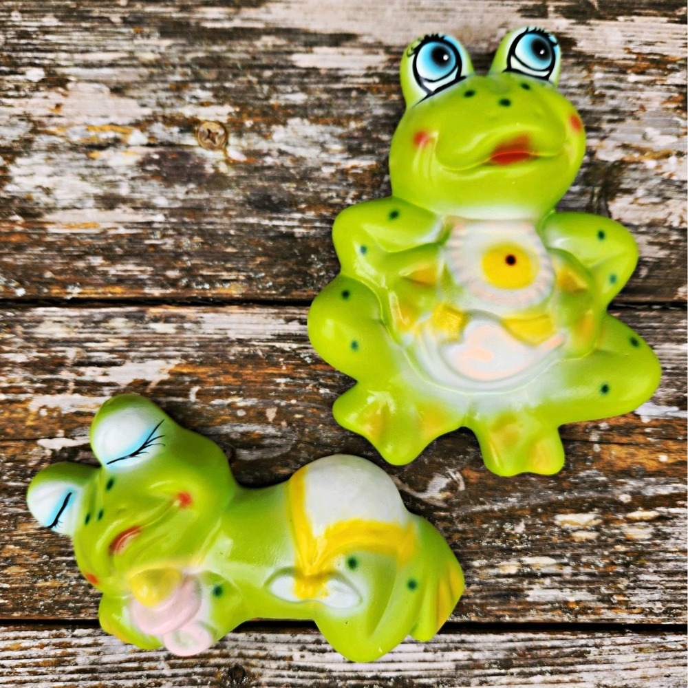 Retro Anthropomorphic Green Frog Set Wall Hanging Decor 70s Cute Bath Nursery